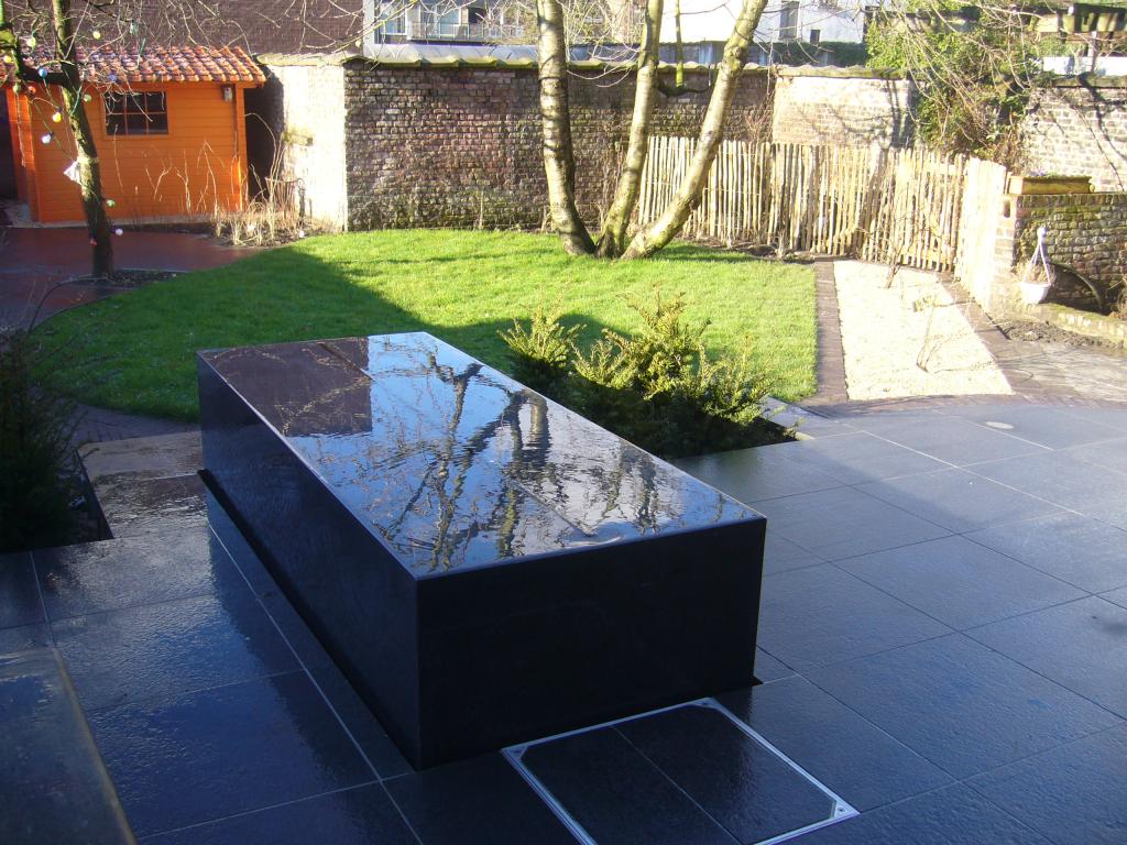 <a href="/node/234">watertafel op het terras</a>