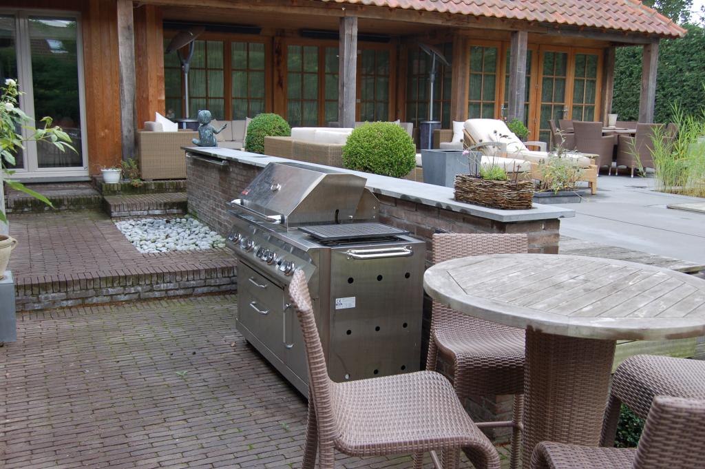 <a href="/node/298">BBQ hoekje</a>