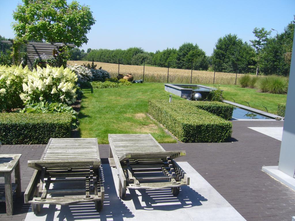 <a href="/node/418">Een zonneterras met zicht op landschap</a>